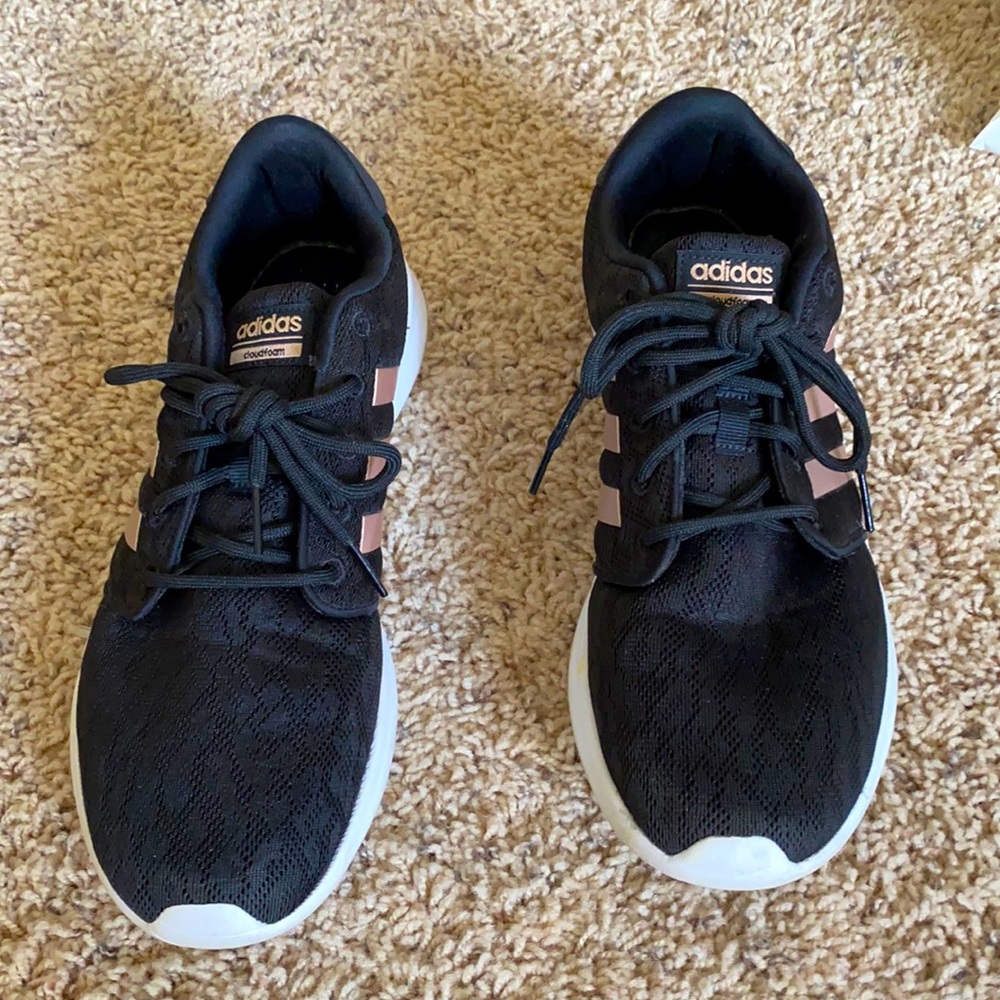 Adidas cloudfoam sneaker